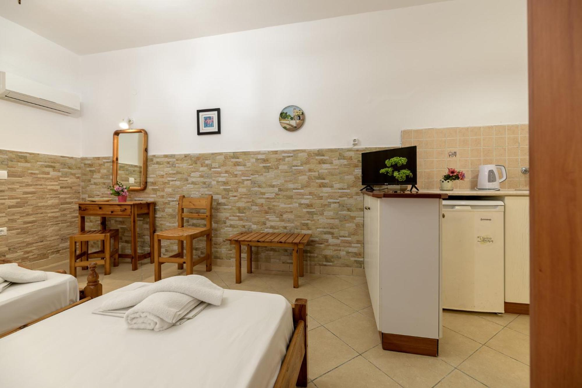 Anthi Studios & Apartments Alykes  Buitenkant foto