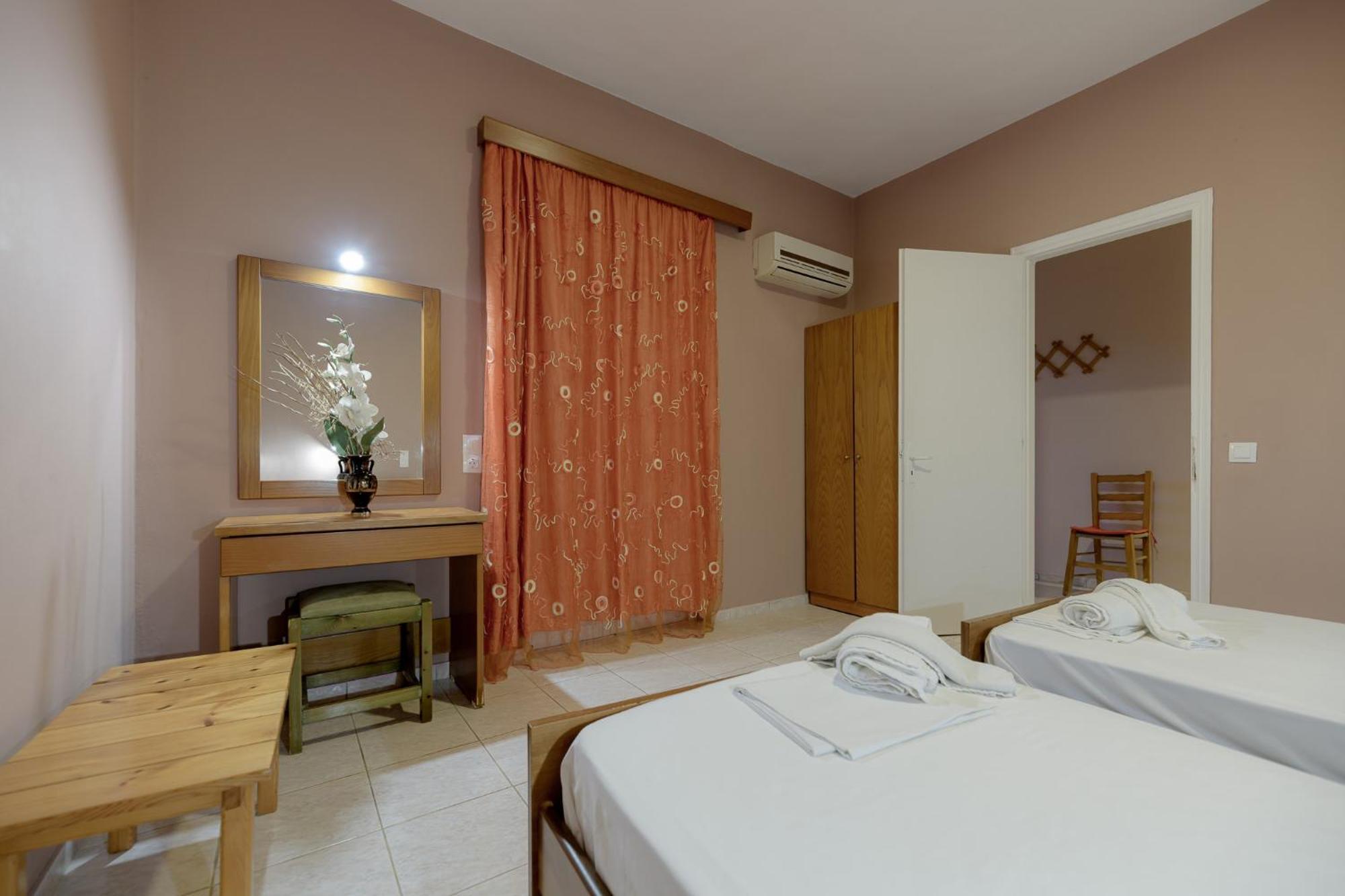 Anthi Studios & Apartments Alykes  Buitenkant foto